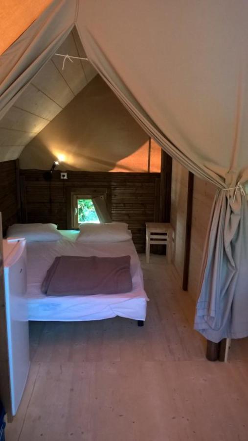 Camping Onlycamp La Confluence Savonnières المظهر الخارجي الصورة
