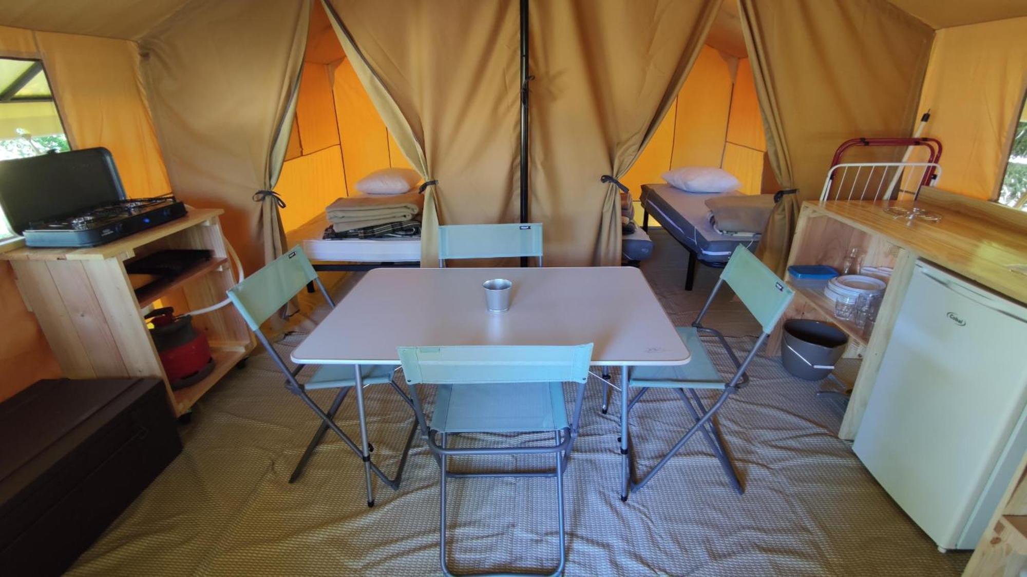 Camping Onlycamp La Confluence Savonnières المظهر الخارجي الصورة