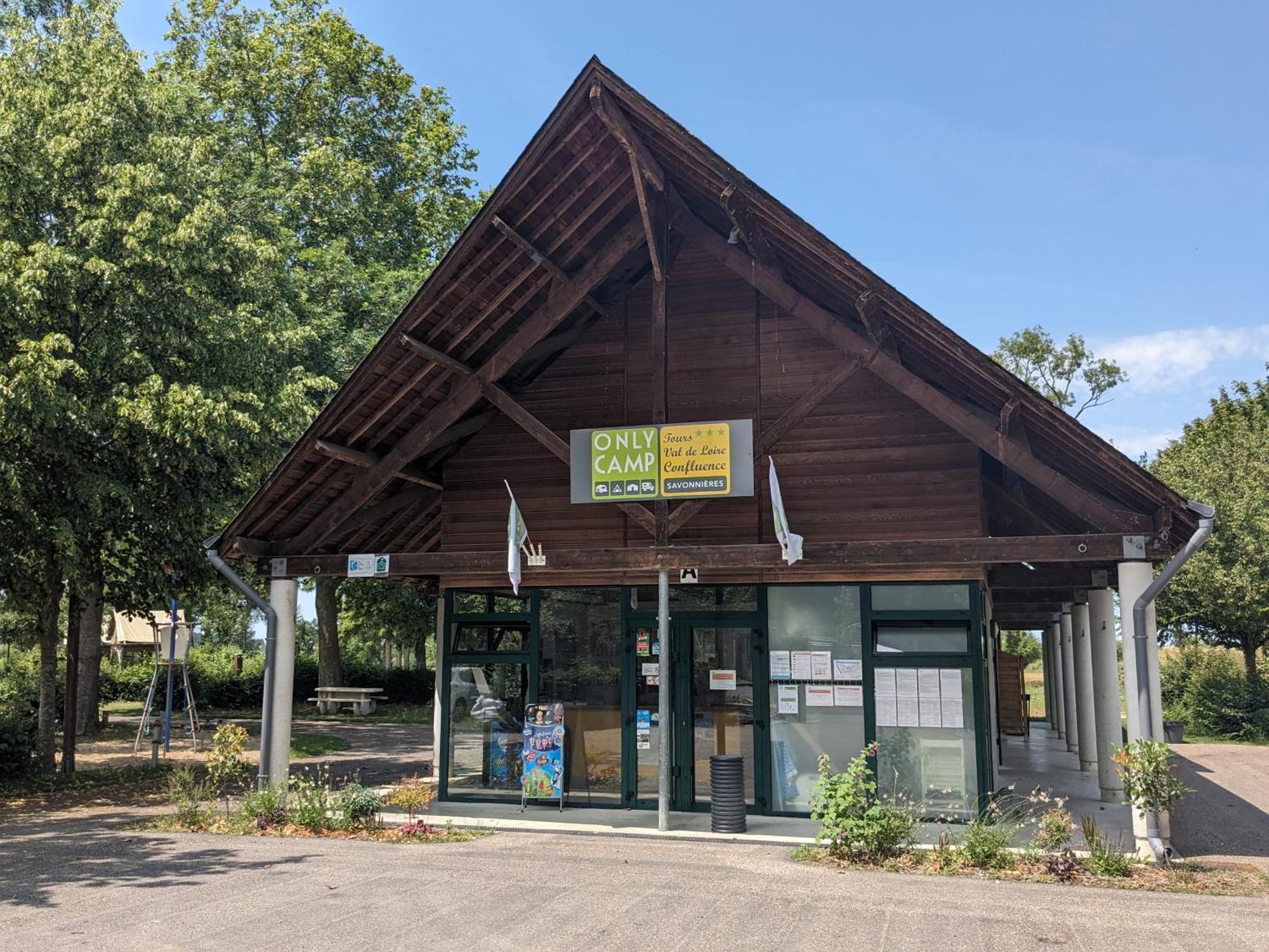 Camping Onlycamp La Confluence Savonnières المظهر الخارجي الصورة