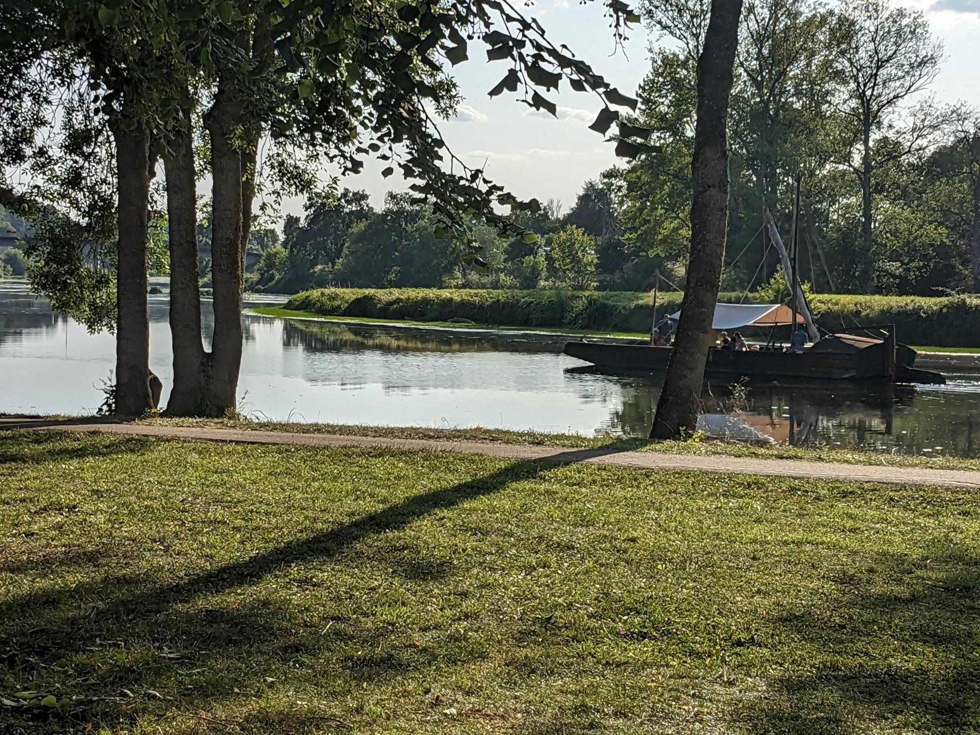 Camping Onlycamp La Confluence Savonnières المظهر الخارجي الصورة