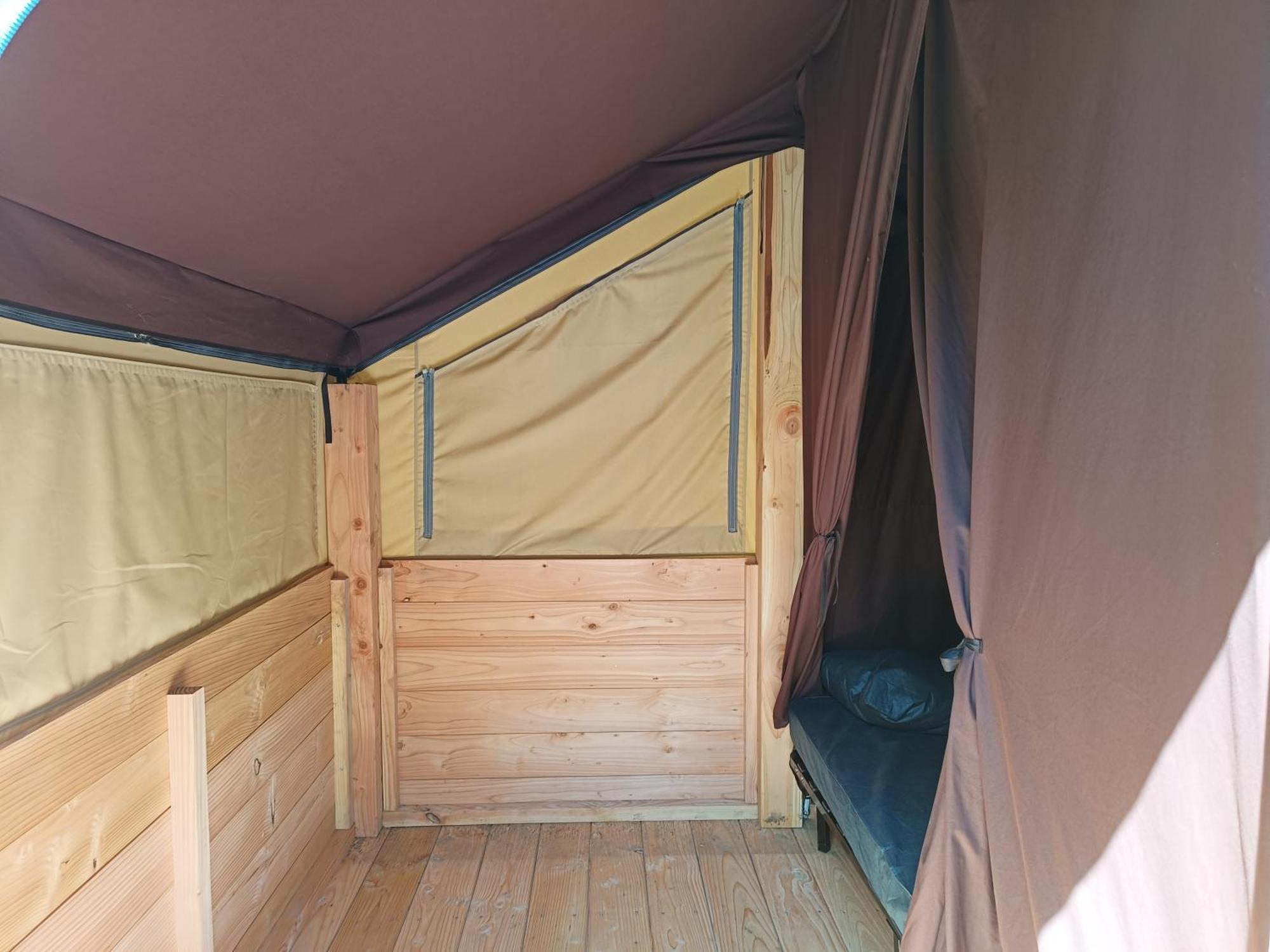 Camping Onlycamp La Confluence Savonnières المظهر الخارجي الصورة